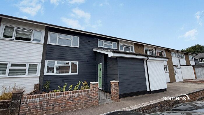 3 Bedroom Terraced House For Sale In Millard Close, Basingstoke, Hampshire, RG21