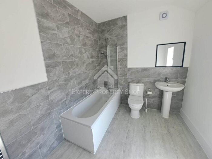 1 Bedroom House To Rent In Room, Church Street, Creswell, S80