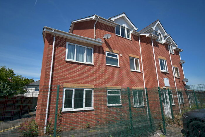 1 Bedroom Apartment To Rent In Telford Street, Newport, NP19