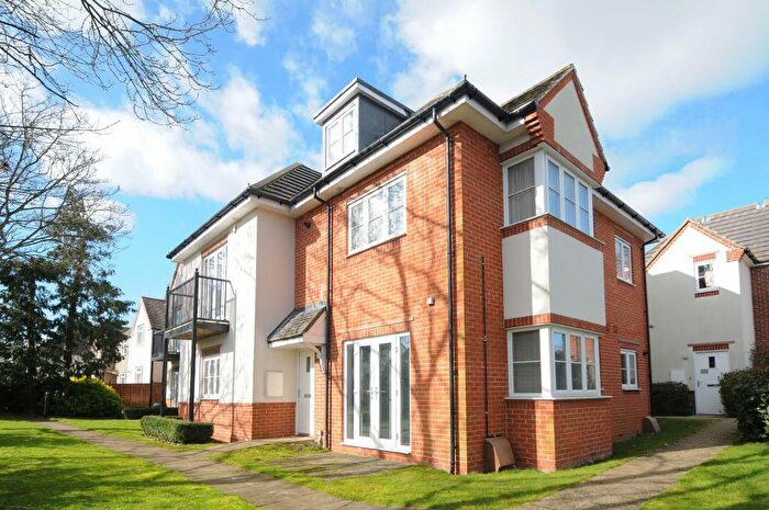2 Bedroom Apartment To Rent In Richmond Court, Headington, OX3
