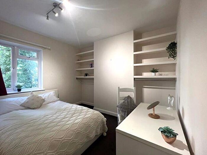 2 Bedroom Flat To Rent In Elm Grove, Brighton, BN2