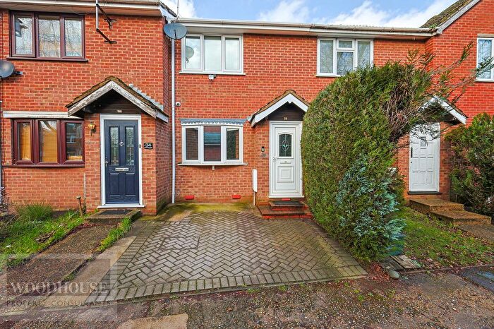 2 Bedroom Terraced House For Sale In Robertson Close, Broxbourne, EN10
