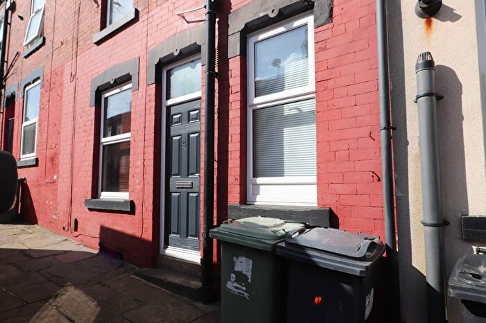 2 Bedroom Terraced House To Rent In Aviary Street, Leeds, West Yorkshire, LS12