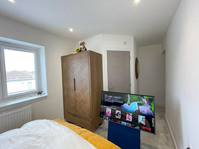 2 Bedroom Apartment To Rent In Main Road, Hockley, SS5