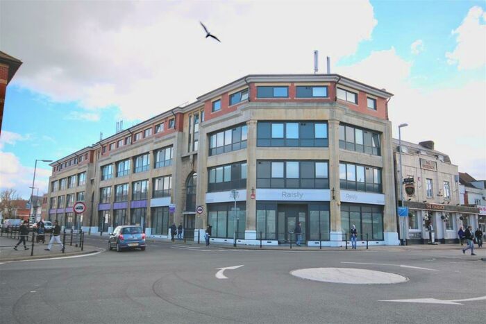 2 Bedroom Flat To Rent In Cornerstone House, London Road, PO2