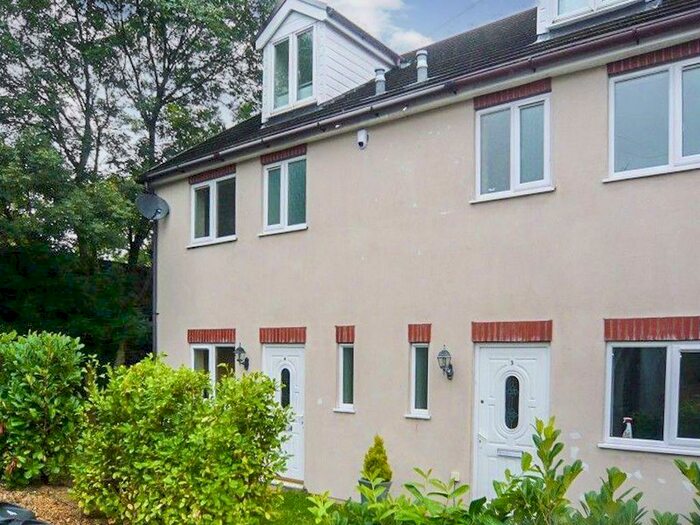 3 Bedroom House To Rent In Ger Y Bont, Castle View, Bridgend, CF31