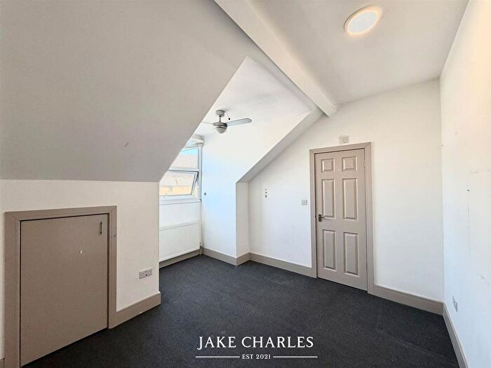 Studio To Rent In Bond Street, Ealing, W5