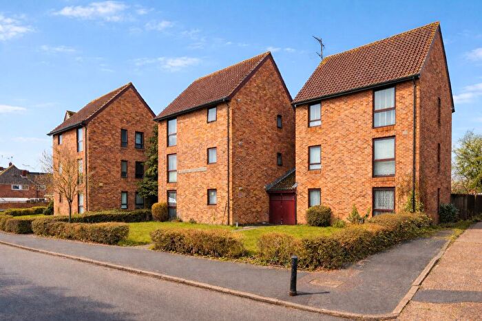 1 Bedroom Apartment For Sale In Irene Stebbings House, Central Drive, St. Albans, Hertfordshire, AL4