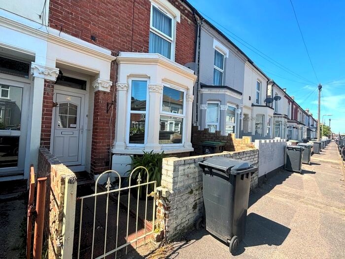 3 Bedroom Terraced House To Rent In Avenue Road, Gosport, PO12