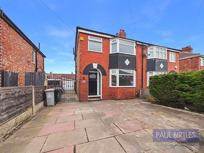 3 Bedroom Semi Detached House To Rent In Nursery Road, Davyhulme, Trafford, M41
