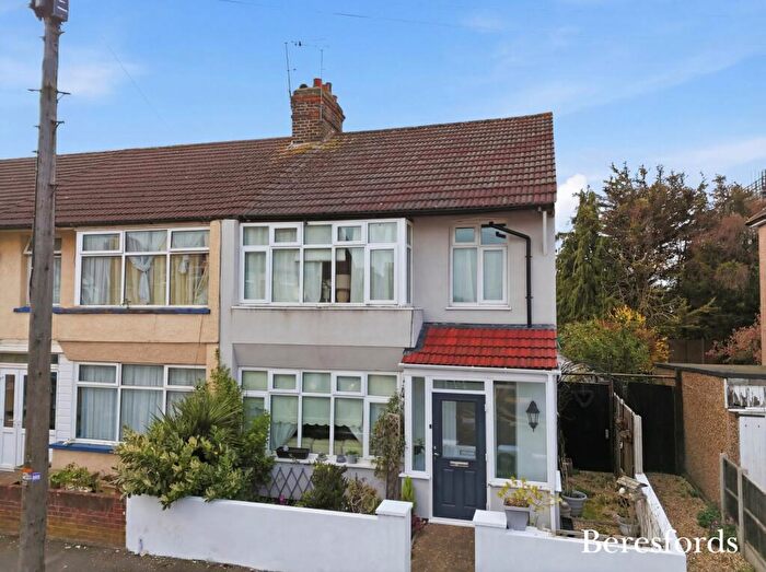 3 Bedroom Semi-Detached House For Sale In Sheringham Avenue, Romford, RM7