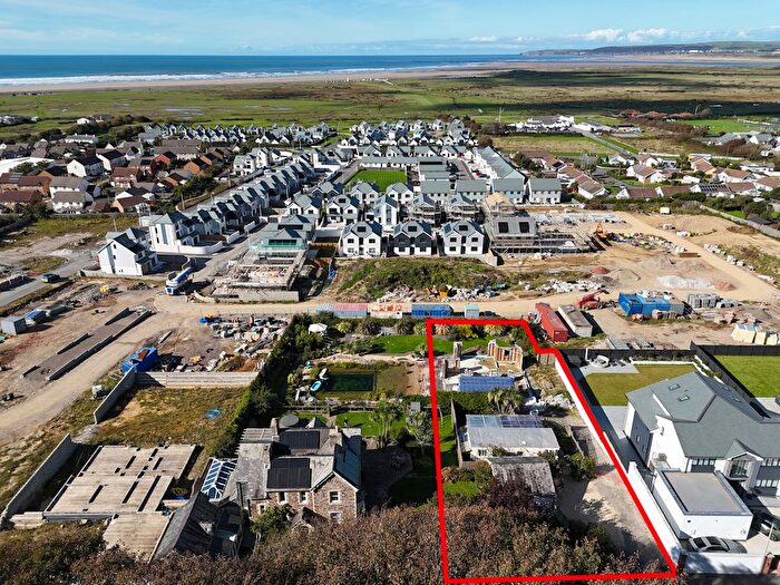 Land For Sale In Large Plot, Tadworthy Road, Northam, EX39