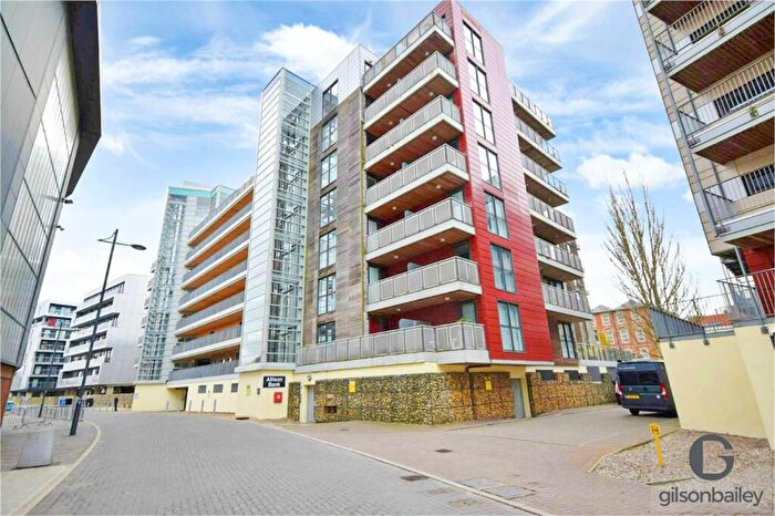 2 Bedroom Flat For Sale In Allison Bank, Norwich, NR1