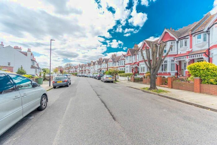 4 Bedroom Semi-Detached House To Rent In Heybridge Avenue, Streatham Common, London, SW16