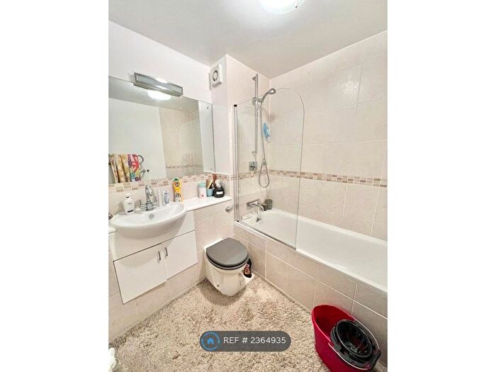 1 Bedroom Flat To Rent In Cotelands, Croydon, CR0