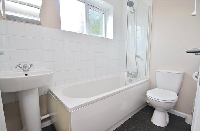 2 Bedroom End Of Terrace House To Rent In Cotswold Close, Verwood, Dorset, BH31