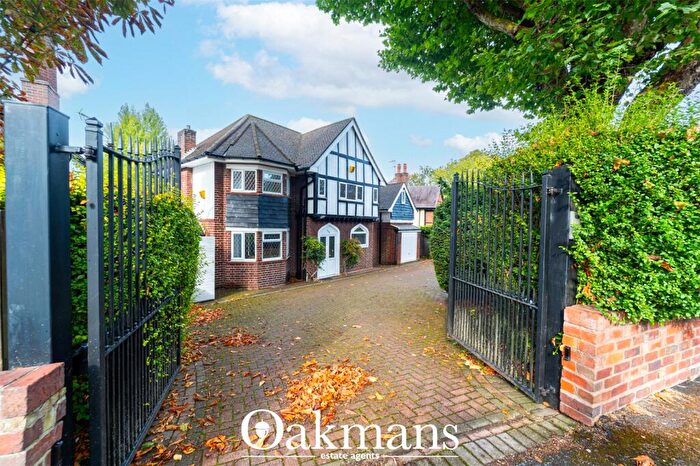 Detached House To Rent In Harborne Road, Birmingham, West Midlands, B15