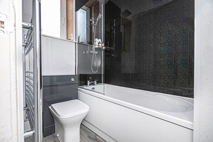 1 Bedroom Flat For Sale In Salisbury Street, Kirkcaldy, KY2
