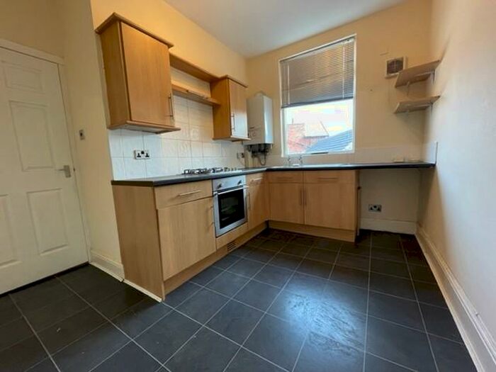 3 Bedroom Flat To Rent In Rake Lane, Wallasey, Wirral, CH45