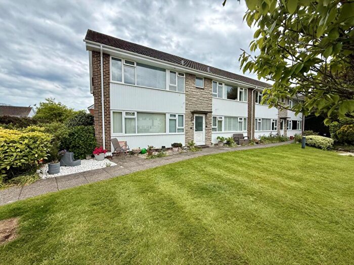 1 Bedroom Apartment For Sale In Bure Park, Friars Cliff, BH23