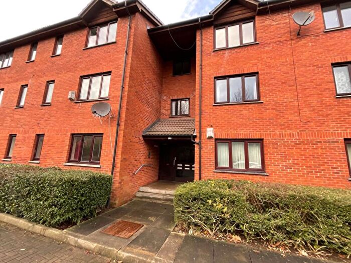 1 Bedroom Flat To Rent In Landressy Place, Bridgeton, G40