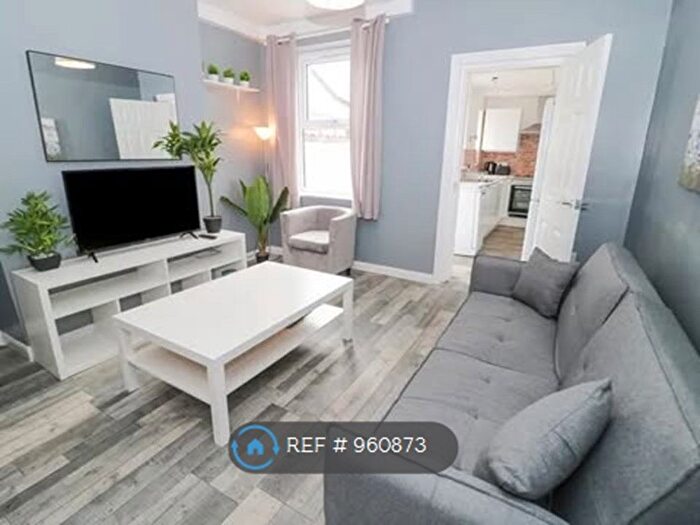 3 Bedroom Terraced House To Rent In Victoria Road, Cemaes Bay, LL67