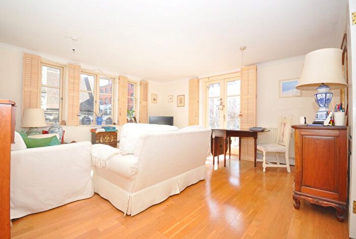 2 Bedroom Flat To Rent In St Georges Place, Cheltenham, GL50