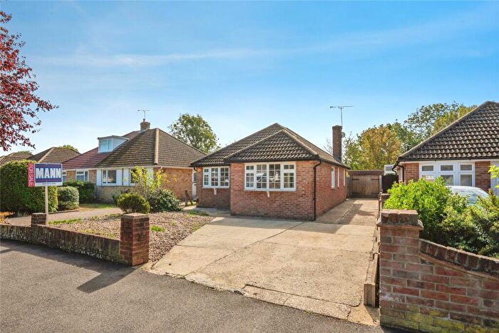 3 Bedroom Bungalow For Sale In Sunnymead Drive, Waterlooville, Hampshire, PO7