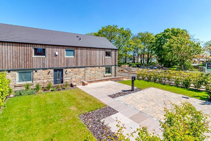 3 Bedroom Barn Conversion For Sale In Hawthorn Place, Harrogate, HG1