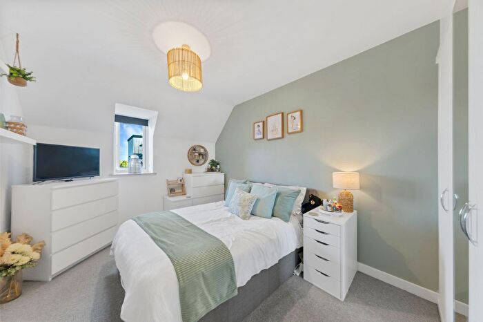 1 Bedroom Flat For Sale In Louisiana Drive, Great Sankey, WA5