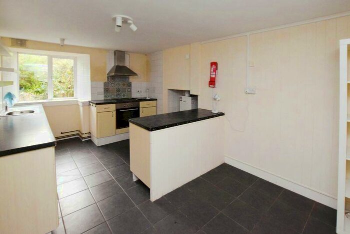 3 Bedroom Flat For Sale In Heavitree Park, Exeter, EX1