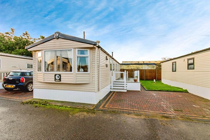 2 Bedroom Lodge For Sale In Sutton Road, Sutton St. James, Spalding, PE12