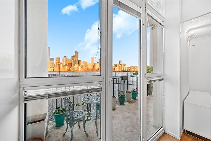 2 Bedroom Flat To Rent In Princes Court, Surrey Quays, SE16