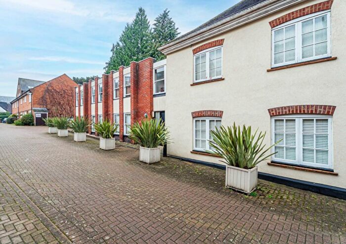 1 Bedroom Apartment For Sale In The Old Meeting House, A Lower Dagnall Street, St Albans, Herts, AL3