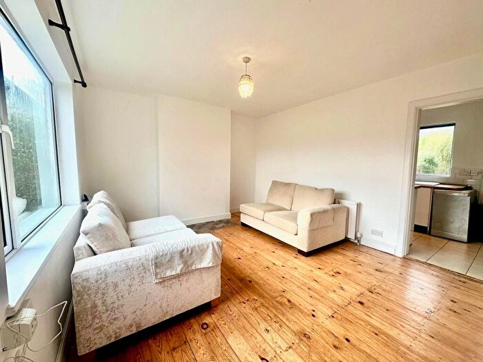 2 Bedroom Terraced House To Rent In Enderby Square, Beeston, NG9