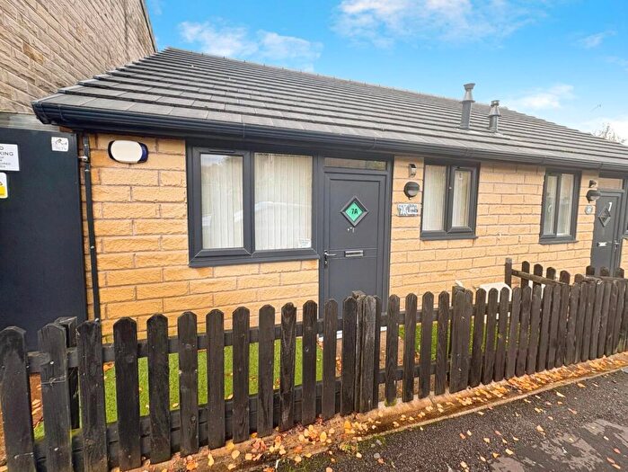 2 Bedroom Bungalow To Rent In Cotton Street, Burnley, Lancashire, BB12