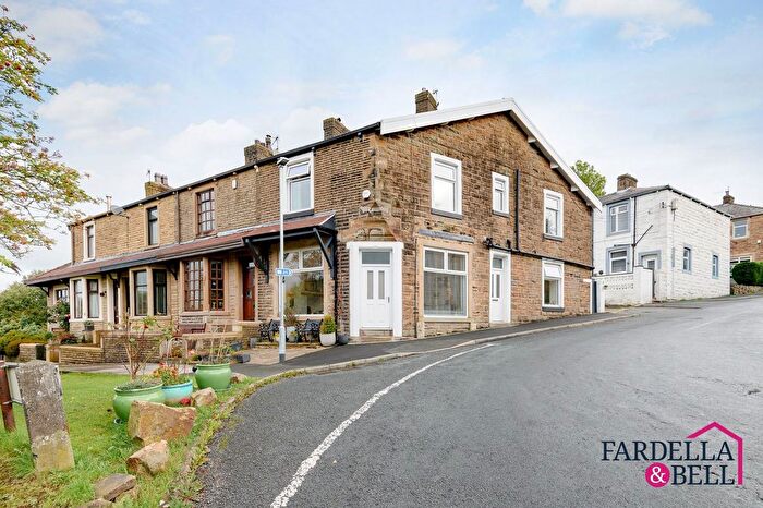 3 Bedroom Terraced House For Sale In Park Road, Cliviger, BB10