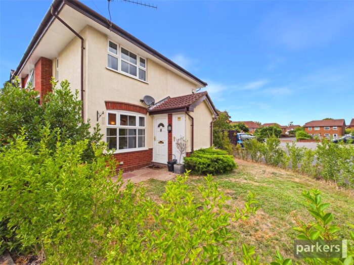 1 Bedroom End Of Terrace House For Sale In Harvard Close, Woodley, Reading, Berkshire, RG5