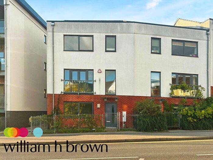 3 Bedroom Property To Rent In Turner Road, Colchester, CO4