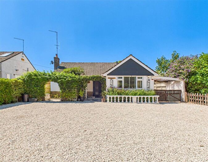 3 Bedroom Bungalow For Sale In Ringwood Road, Bransgore, Christchurch, Dorset, BH23