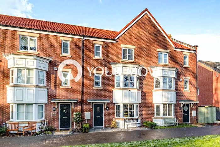 4 Bedroom Terraced House To Rent In Peverell Walk, Darlington, Durham, DL1