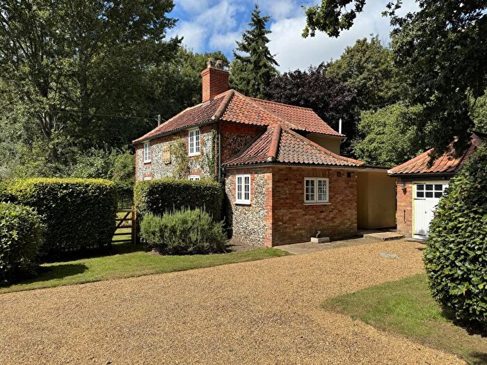 4 Bedroom Cottage To Rent In Intwood Road Intwood, NR4