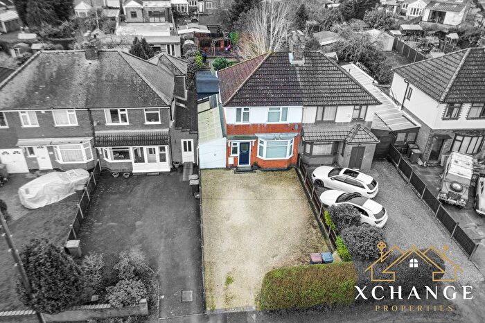 3 Bedroom Semi-Detached House For Sale In Nuneaton Road, Bulkington, CV12