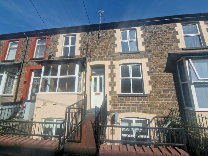 1 Bedroom Flat To Rent In Darran Terrace, Ferndale, CF43
