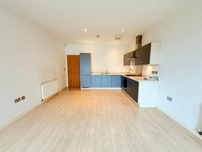 1 Bedroom Apartment For Sale In Willow Gardens, Gorcott Lane, Dickens Heath, B90