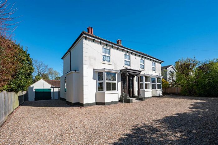 4 Bedroom Detached House For Sale In Park Road, Burgess Hill, RH15