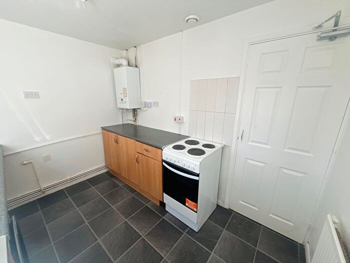 2 Bedroom Flat To Rent In South Grove, Erdington, Birmingham, B23