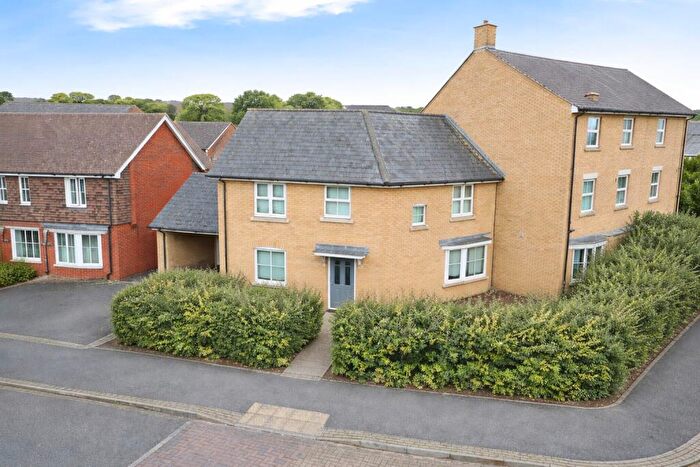 3 Bedroom Semi-Detached House For Sale In Crocus Drive, Sittingbourne, ME10