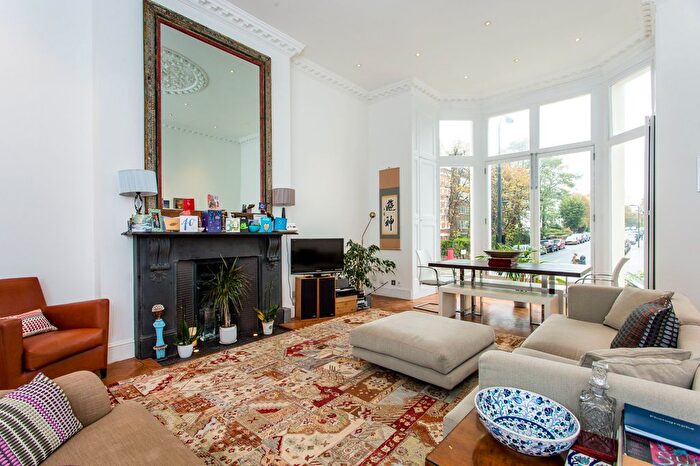 2 Bedroom Flat To Rent In Belsize Park Gardens, London, NW3