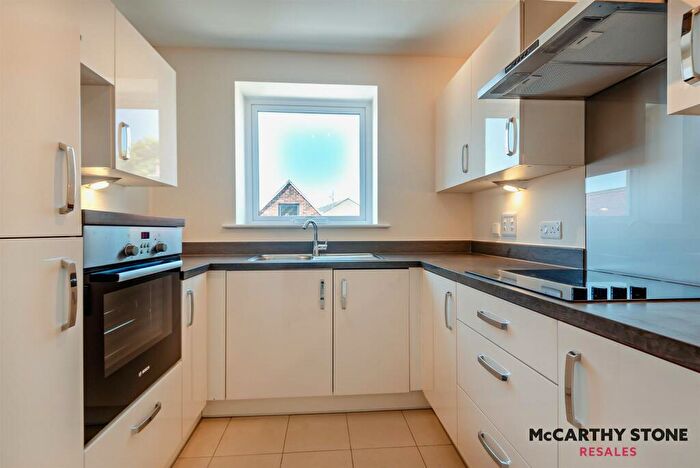 2 Bedroom Apartment For Sale In Viewpoint, Harbour Road, Gosport, PO12